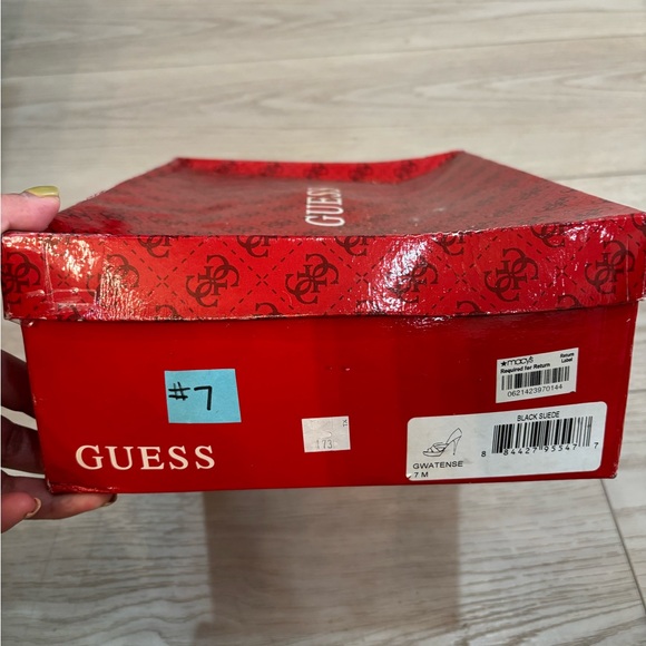 Guess Suede Pumps size 7M - Picture 9 of 9